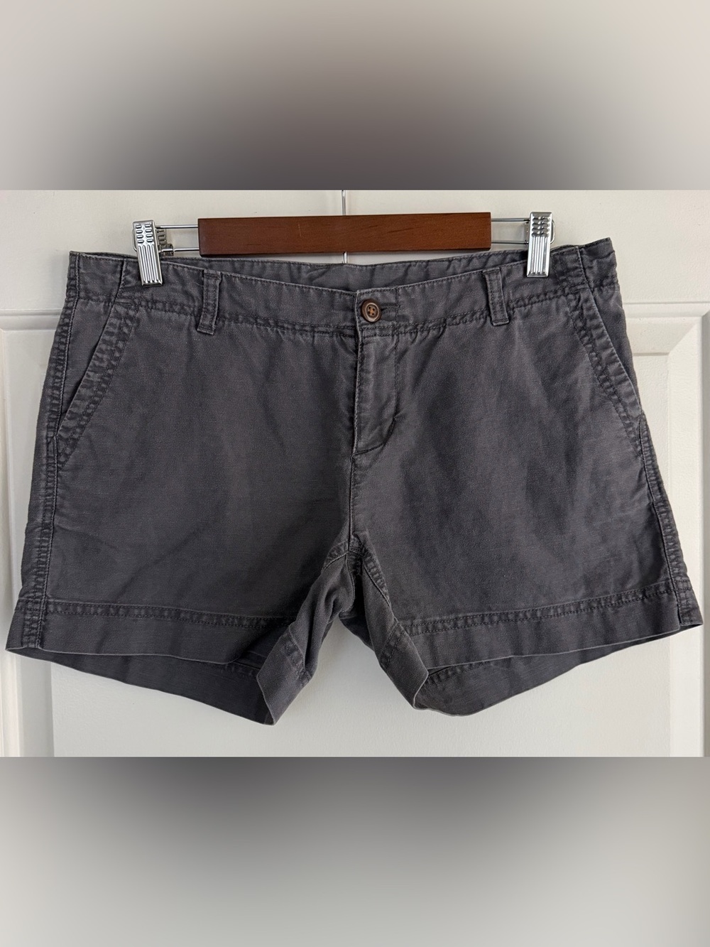 The North Face Women’s Dark Gray Flat Front Shorts